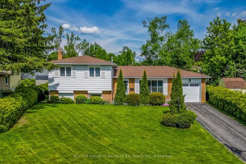 306 Cedar St, Midland, ON, L4R4M2 | Card Image