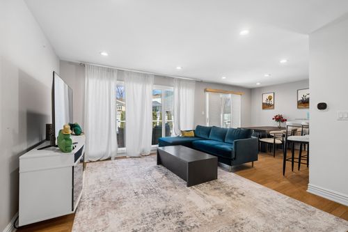 3134 Maple Leaf Dr, Glenview, IL, 60026-1123 | Card Image