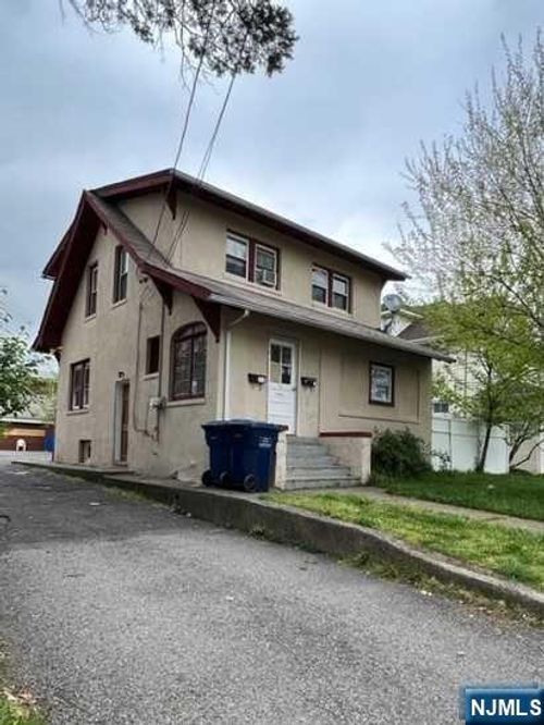 114 Atlantic St, Hackensack, NJ, 07601-4114 | Card Image