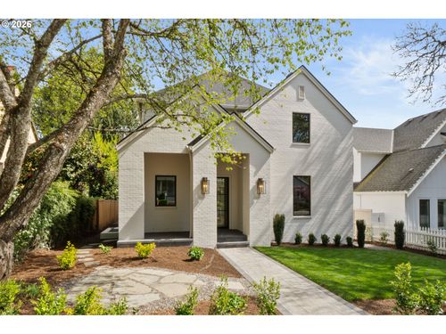 555 6th St, Lake Oswego, OR, 97034-2903 | Card Image