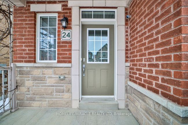 24 Deer Ridge Trail, House attached with 5 bedrooms, 4 bathrooms and 3 parking in Caledon ON | Image 36