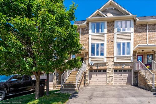 28-8 Hemlock Way, Grimsby, ON, L3M0B5 | Card Image