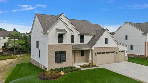 3316 Waldon Ridge Dr, Lake Orion, MI, 48359 | Card Image