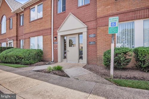 ste-202-3158 Golansky Blvd, Woodbridge, VA, 22192-4262 | Card Image