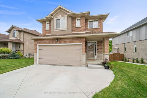 19 Hudson Dr, Cayuga, ON, N0A1E0 | Card Image