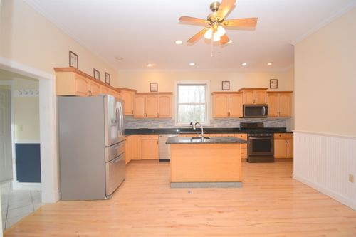 11 Crestbrook Pl, Springfield, NH, 03284-2415 | Card Image