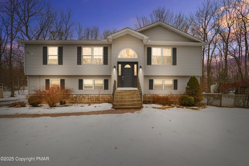 220 Minsi Trl W, Long Pond, PA, 18334-7809 | Card Image