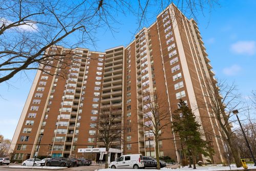 1508-5 Vicora Linkway N/A, East York, ON, M3C1A6 | Card Image