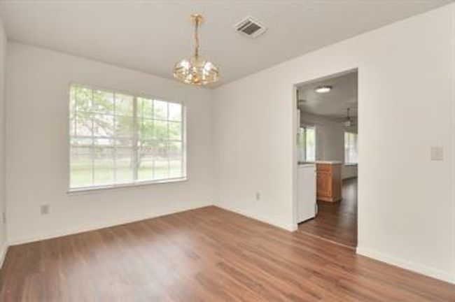 17210 Colony Creek Dr, House other with 4 bedrooms, 3 bathrooms and 2 parking in Spring TX | Image 6