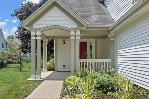 220 Lexington Ln, Grayslake, IL, 60030-3742 | Card Image