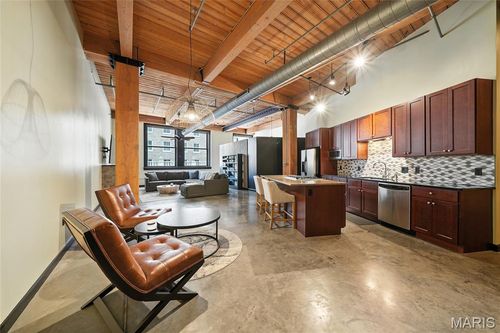 unit-305-901 Washington Ave, Saint Louis, MO, 63101-1252 | Card Image