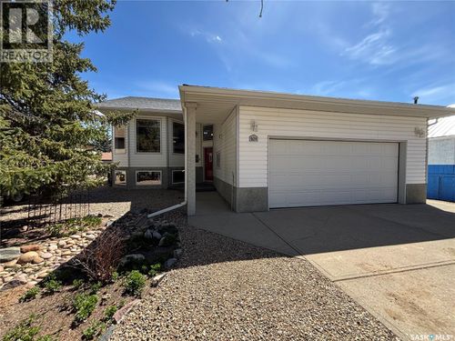 404 Herbert St, Maple Creek, SK, S0N1N0 | Card Image