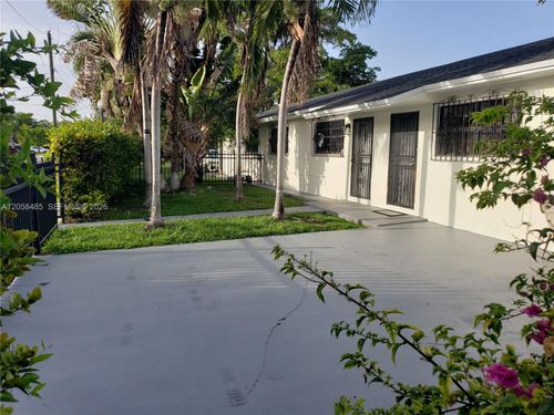 2995-2-bedroom-2998 Nw 30th St, Miami, FL, 33142-6406 | Card Image