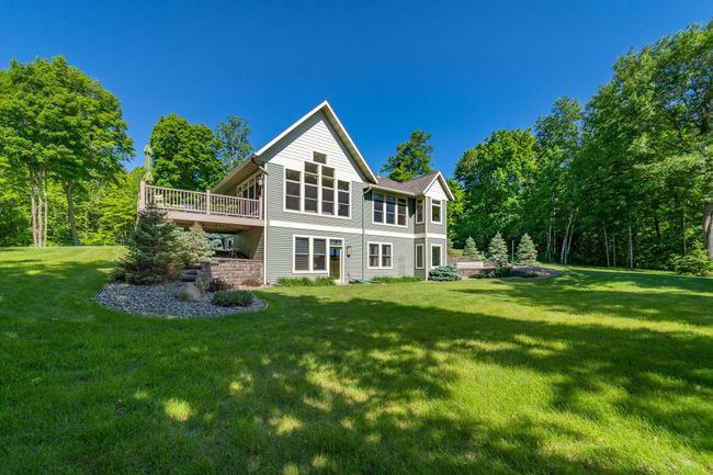 Extensive Landscaping.jpg | Image 30