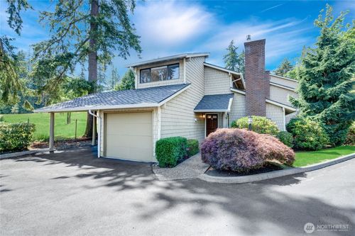 b10-17521 Ne 38th Ct, Redmond, WA, 98052-5833 | Card Image