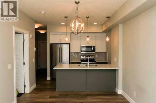 19661 40 St Se, Calgary, AB, T3M3H3 | Card Image