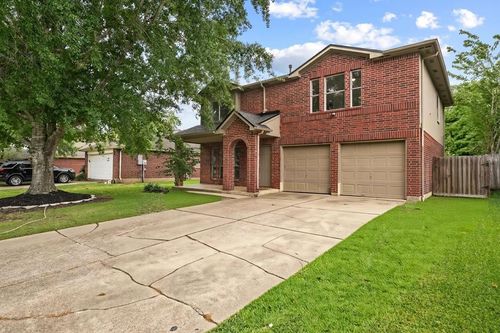 5715 Guadalupe Dr, Dickinson, TX, 77539-5984 | Card Image