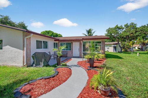2520 Sw Natura Blvd, Deerfield Beach, FL, 33441-3229 | Card Image