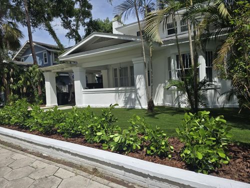 691 10th Ave S, St Petersburg, FL, 33701-4737 | Card Image