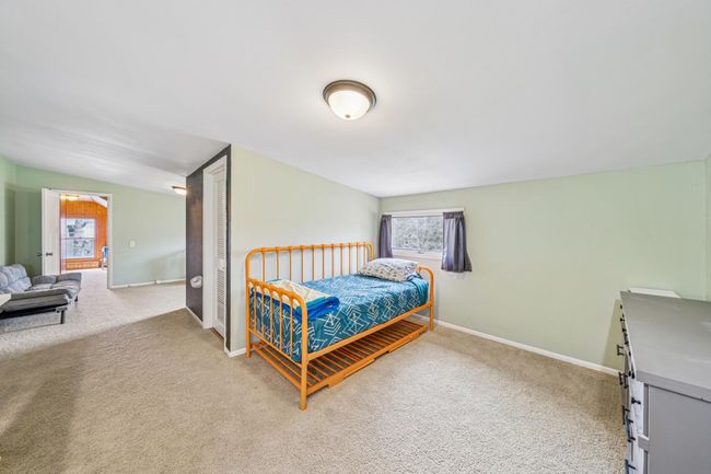 12_interior.jpg | Image 12