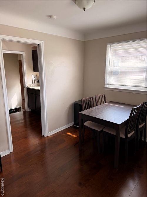 1071 13th St, Wyandotte, MI, 48192-3109 | Card Image