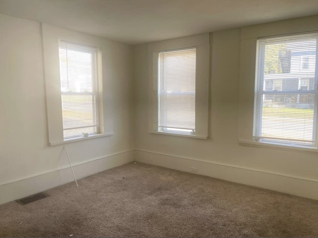 Residential Lease in Winchendon 3