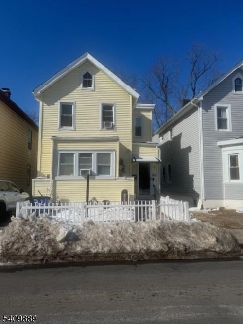 321 N Grove St, East Orange, NJ, 07017-4520 | Card Image