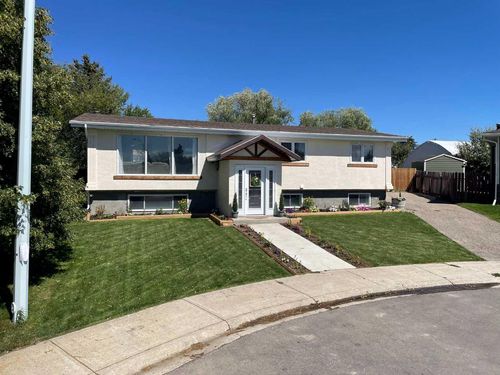 234 9 St W, Cardston, AB, T0K0K0 | Card Image