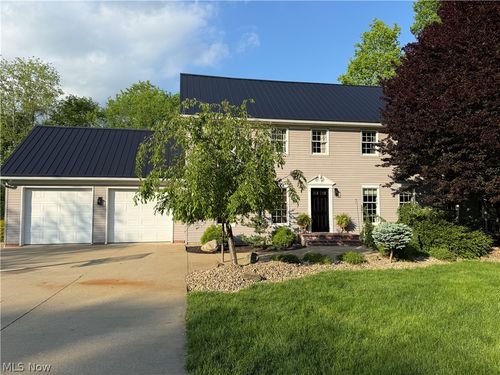 437-2270 Grenchen Dr, Millersburg, OH, 44654 | Card Image