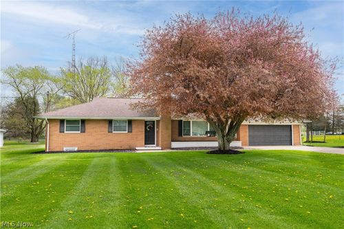 300 Homeworth Rd, Alliance, OH, 44601-9069 | Card Image