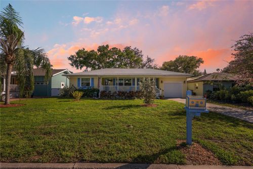 1109 Commodore St, CLEARWATER, FL, 33755-1018 | Card Image