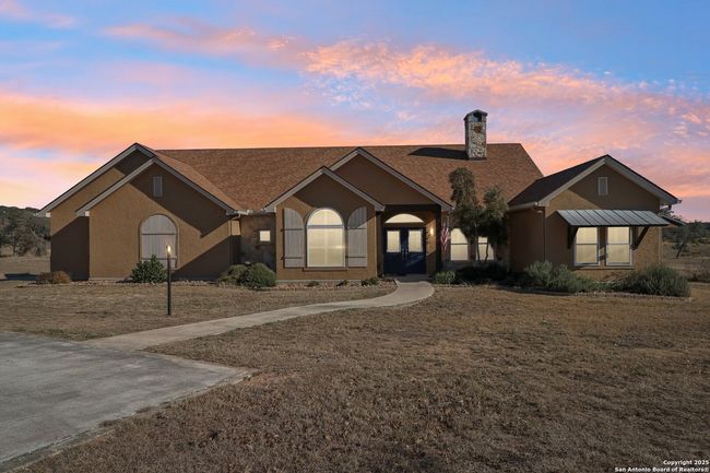 221 Cypress Estates Pkwy, House other with 3 bedrooms, 2 bathrooms and null parking in Ingram TX | Image 38