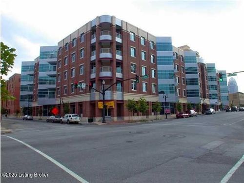 405-324 E Main St, Louisville, KY, 40202-1285 | Card Image