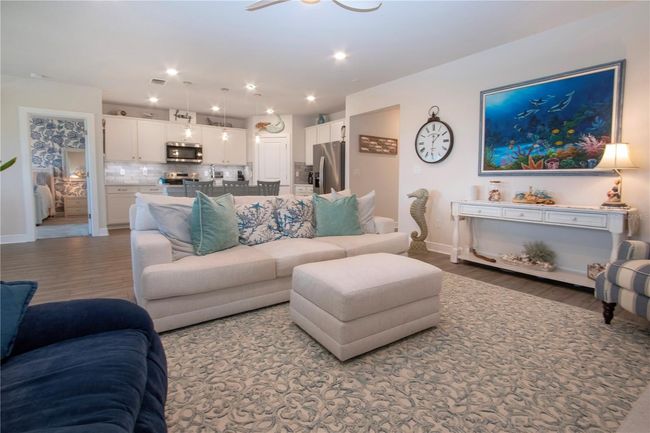 8232 Reefbay Cv, House other with 3 bedrooms, 2 bathrooms and null parking in Parrish FL | Image 9