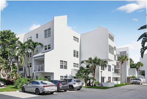 203c-2870 Ne 14th Street Cswy, Pompano Beach, FL, 33062-3623 | Card Image