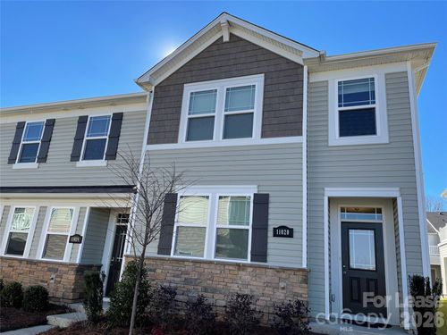 11020 Chalkbark Ln, Charlotte, NC, 28262-2067 | Card Image