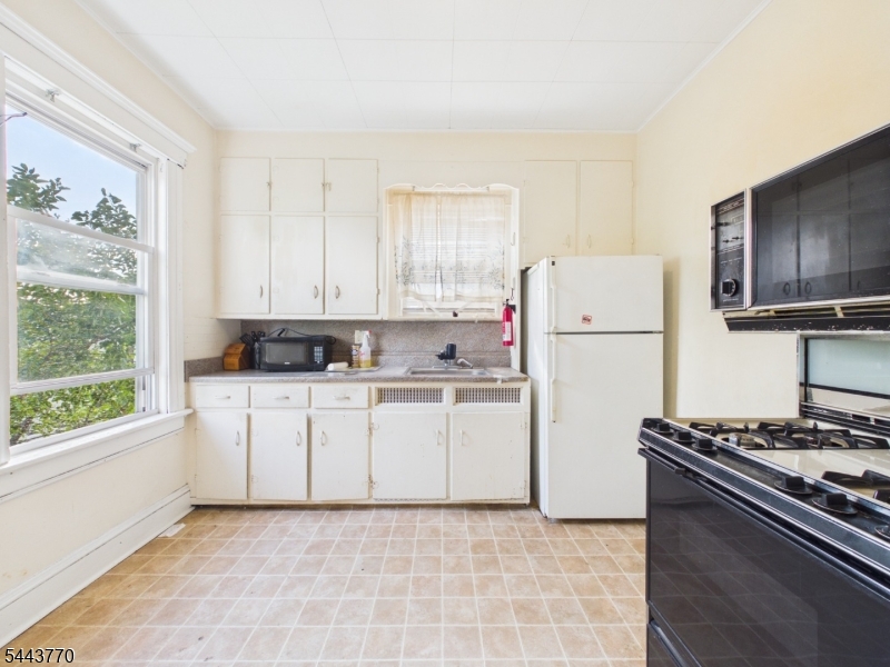 Residential Lease in Prospect Park Boro