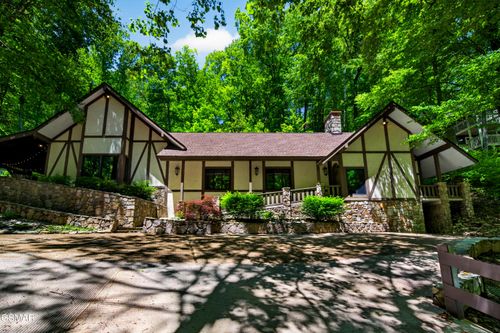 1116 Ski Mountain Road, Gatlinburg, TN, 37738 | Card Image