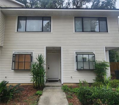 6292 Sw 8 Th Place, Townhouse with 2 bedrooms, 1 bathrooms and null parking in Gainesville FL | Image 1