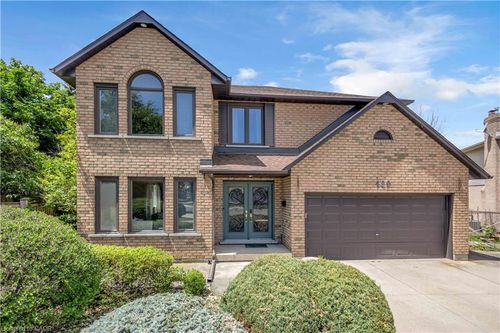 489 Acadia Dr, Hamilton, ON, L8W3A3 | Card Image