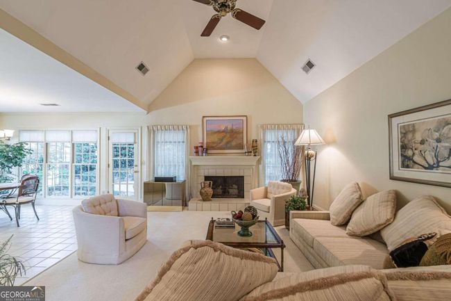 5700 Grove Point Rd, House other with 3 bedrooms, 3 bathrooms and 2 parking in Johns Creek GA | Image 22