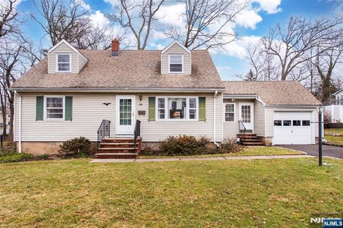 33 Laurel Place, West Caldwell, NJ, 07006 | Card Image