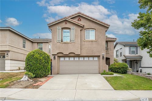 6257 Long Cove Dr, Fontana, CA, 92336-5833 | Card Image