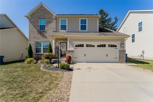 5756 Daniel Dr, Bedford Heights, OH, 44146-2902 | Card Image