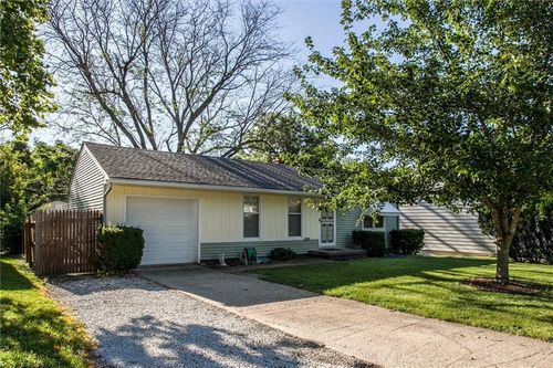 3021 Appleton Ave, Independence, MO, 64052-2940 | Card Image