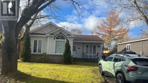 3 Parsons Ave, Mount Pearl, NL, A1N1P5 | Card Image