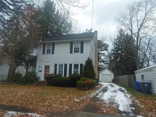 120 Chestnut St, Youngstown, NY, 14174-1002 | Card Image