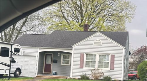 1952 E 45th St, Ashtabula, OH, 44004-6202 | Card Image