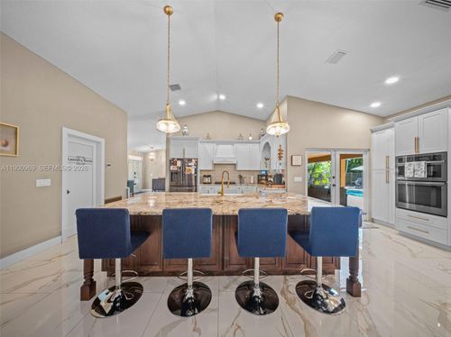 15720 Sw 56th St, Southwest Ranches, FL, 33331-2809 | Card Image