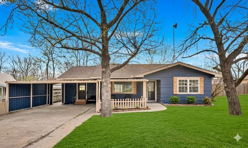 204 N 3rd St, Celeste, TX, 75423-9665 | Card Image